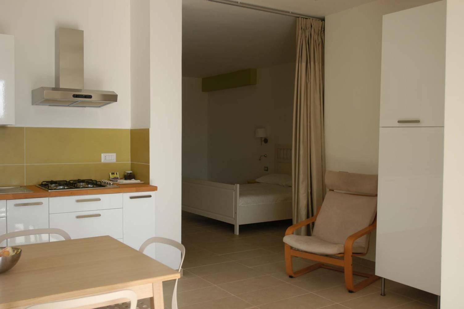 Hotel E Residence Il Faro อักเชียโรลี ภายนอก รูปภาพ